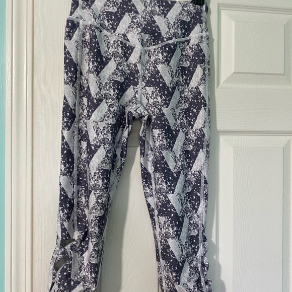 GAP Pants - GAP Black and White Leggings with Floral Design